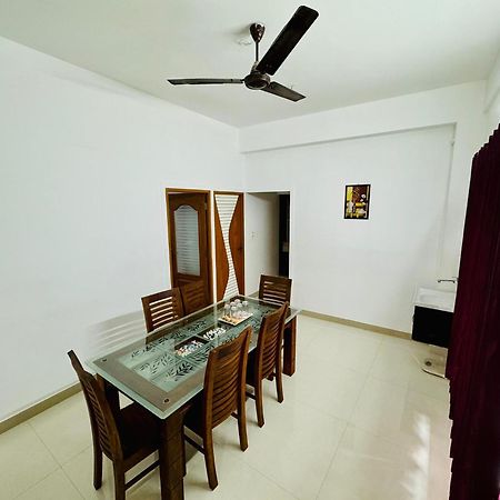 Spacious 2Bhk Near Airport Kochi Exterior photo