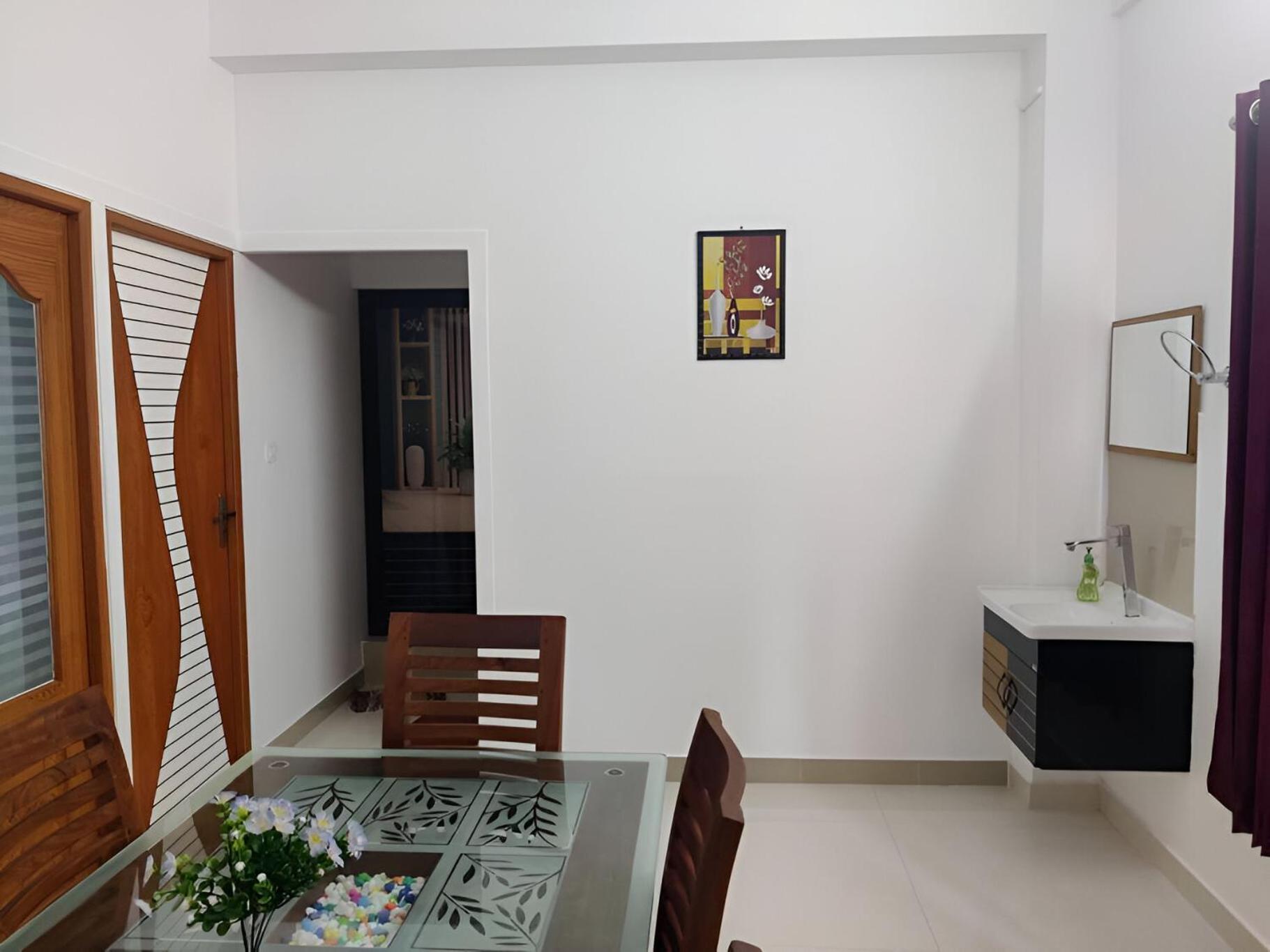 Spacious 2Bhk Near Airport Kochi Exterior photo